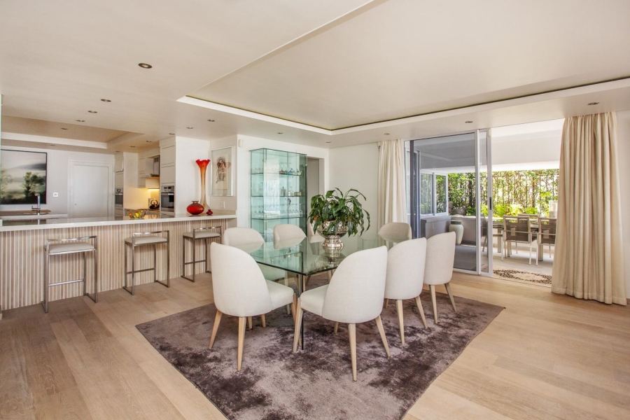 2 Bedroom Property for Sale in Green Point Western Cape